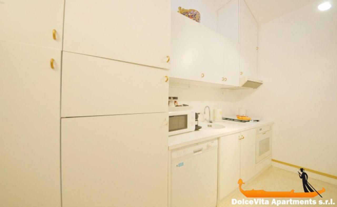 Wellvenice Fenice Luaran gambar